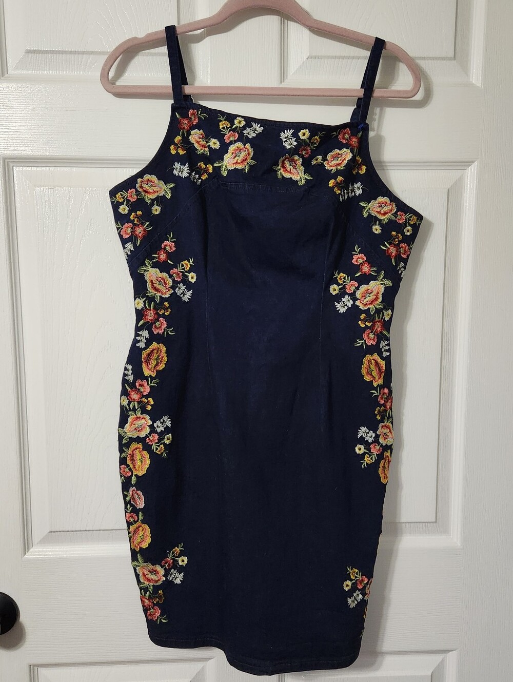 VENUS Dark Indigo Floral Embroidered Denim Bodycon Mini Dress